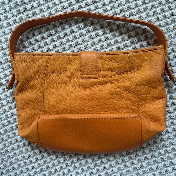 LIZ CLAIBORNE NEW YORK ORANGE PEBBLEDE GENUINE LEATHERLARGE SHOULDER HOBO BAG - Picture 3 of 7
